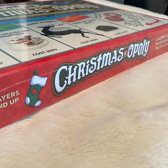 Christmas-Opoly Board Game - NIB - Picture 2 of 3